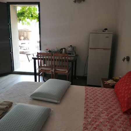 Elia'S House Bed & Breakfast Padru Bagian luar foto