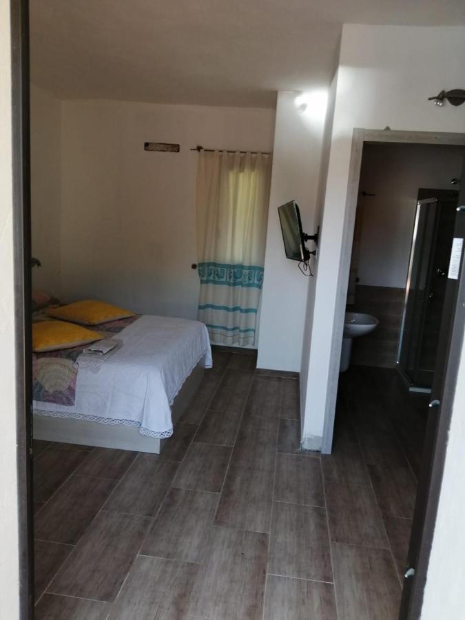 Elia'S House Bed & Breakfast Padru Bagian luar foto