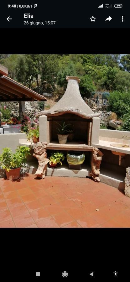 Elia'S House Bed & Breakfast Padru Bagian luar foto